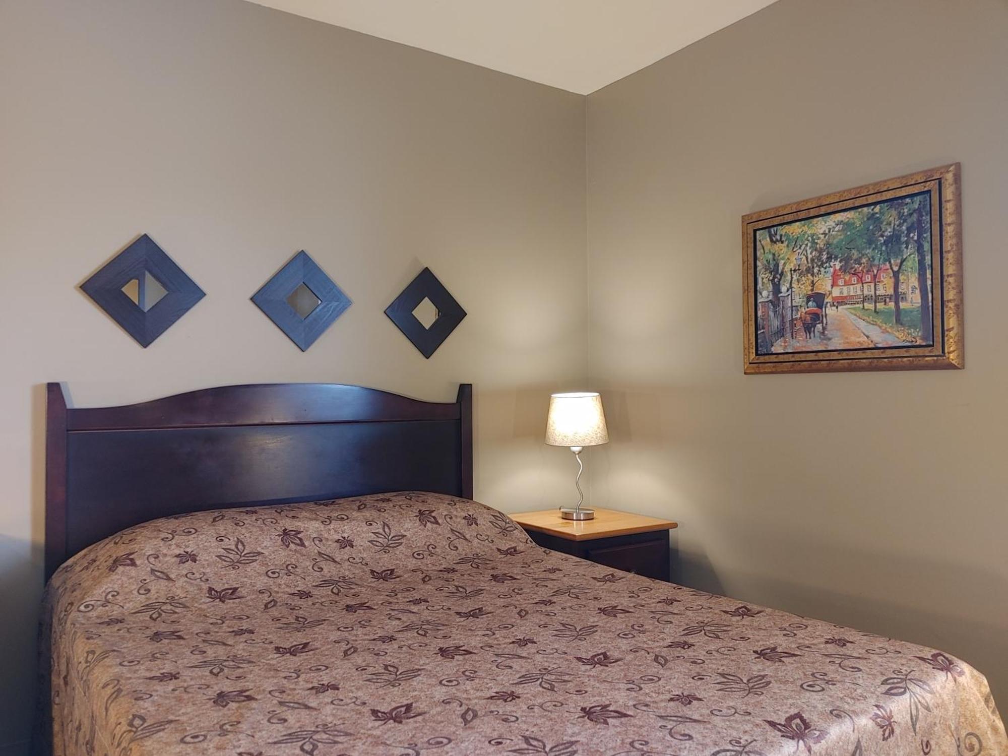 Le Must Hotel Saint-Marc-des-Carrieres