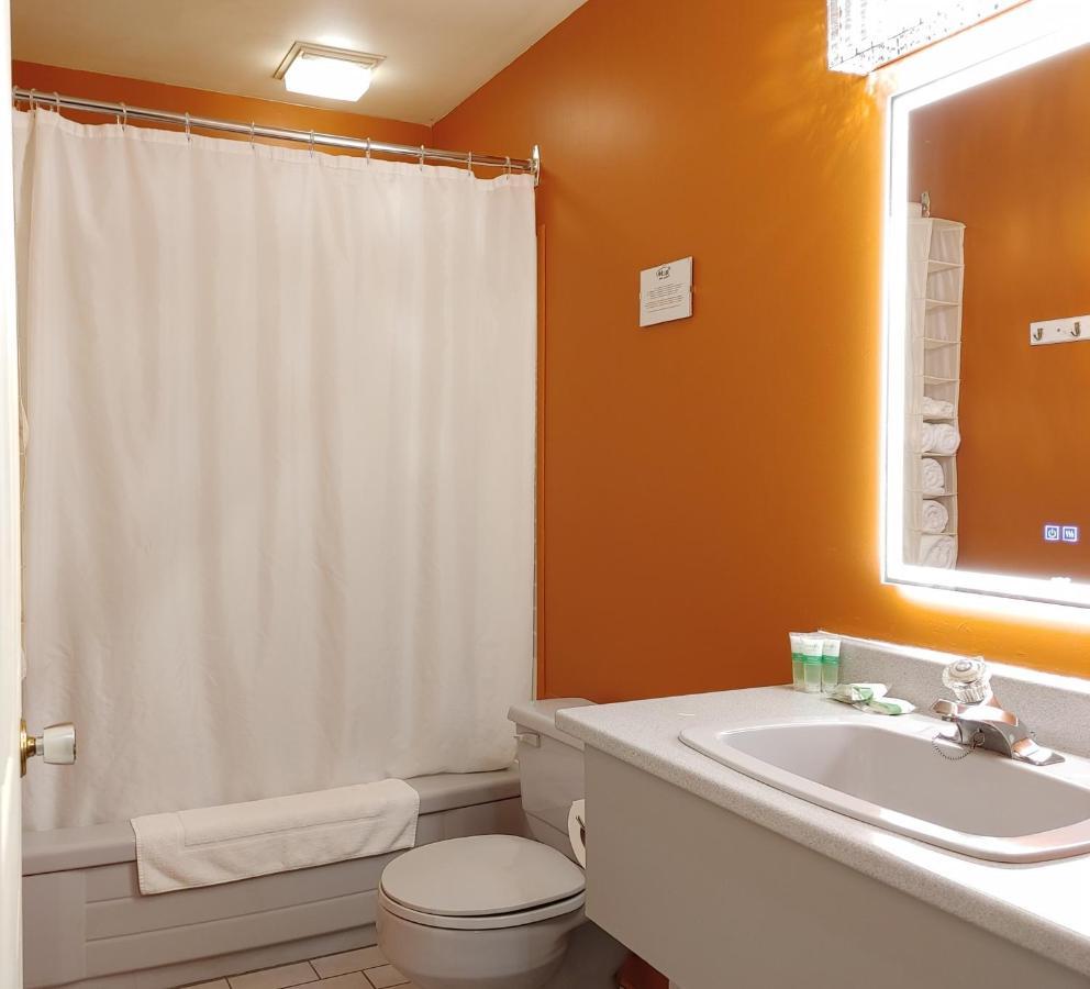 Le Must 2* Saint-Marc-des-Carrieres