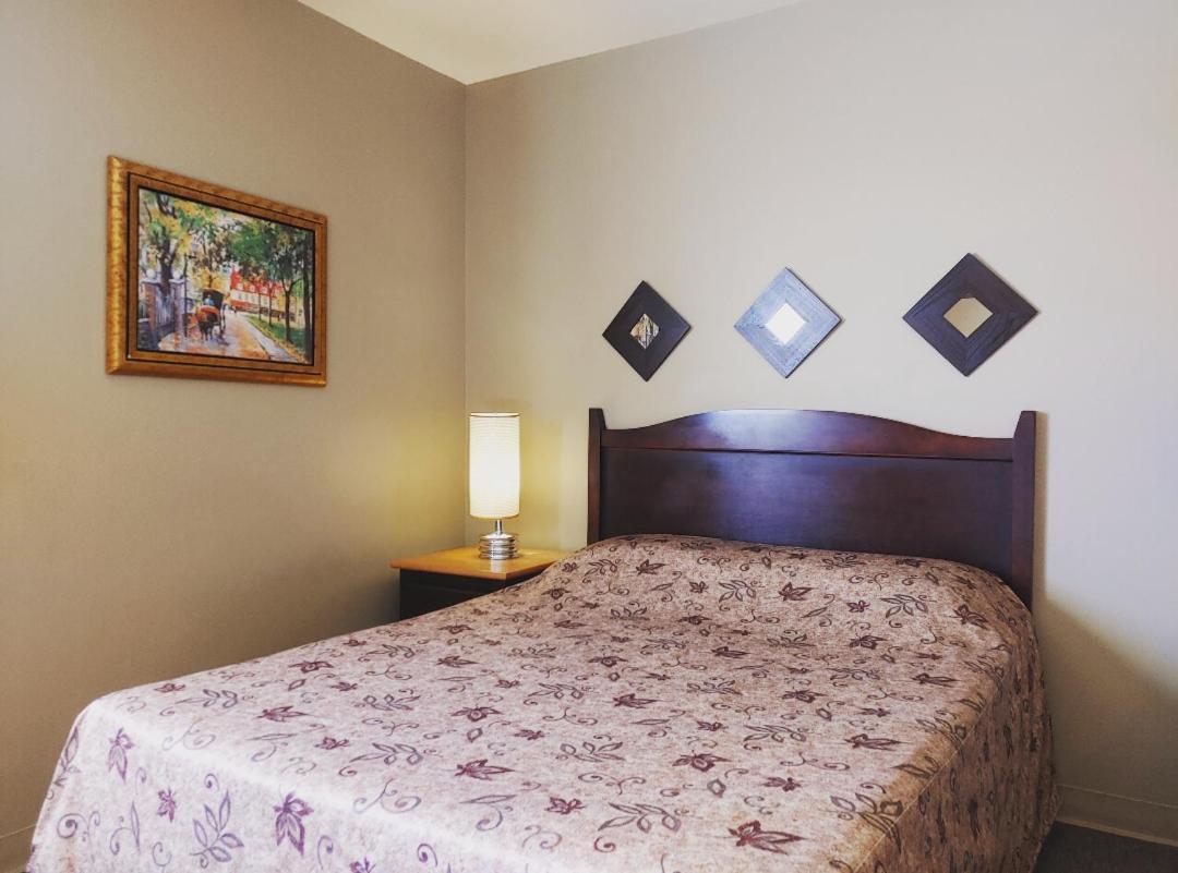 Hotel Le Must Saint-Marc-des-Carrieres